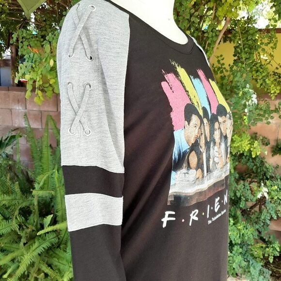 FRIENDS TV Series Baseball Tee w/Laces S - Picture 2 of 8